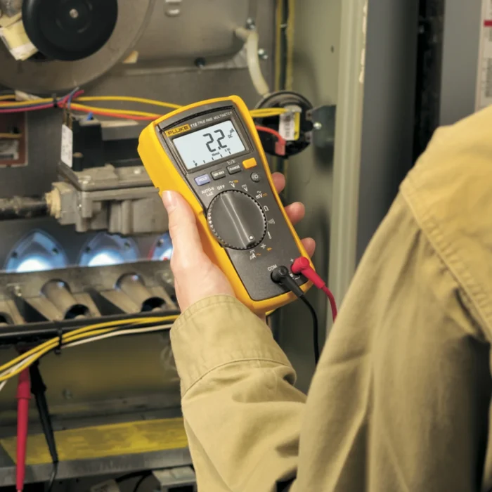 Fluke 116 HVAC Multimeter with Temperature and Microamps 2
