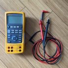 Fluke 724 Temperature Calibrator 2